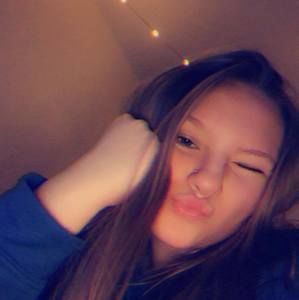 Meet your Posher, Mackenzie